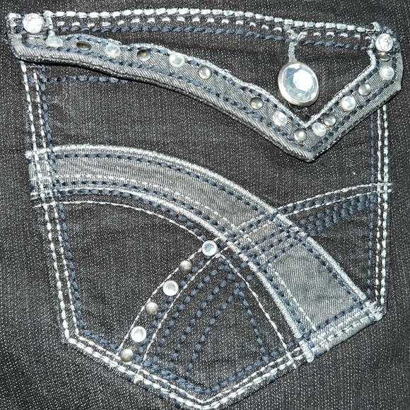 Vintage Cato Jeans with Swarovski style diamonds on pockets. - Picture 7 of 10